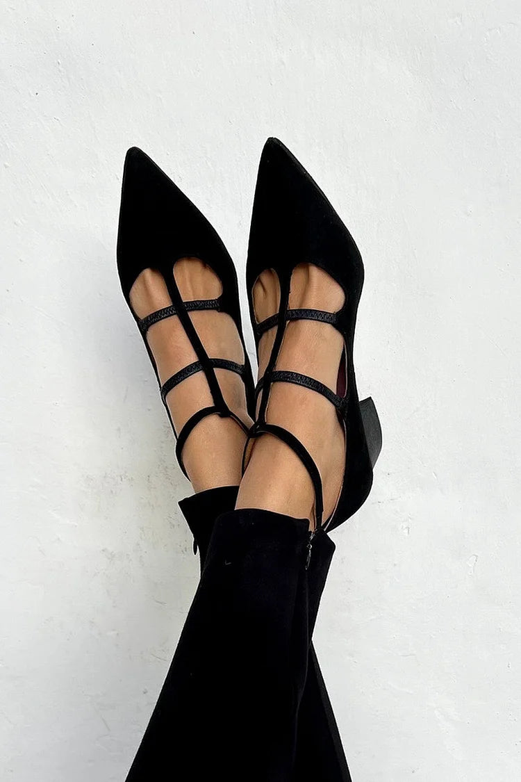 Wide Black Pointed Heels in Solid Colour