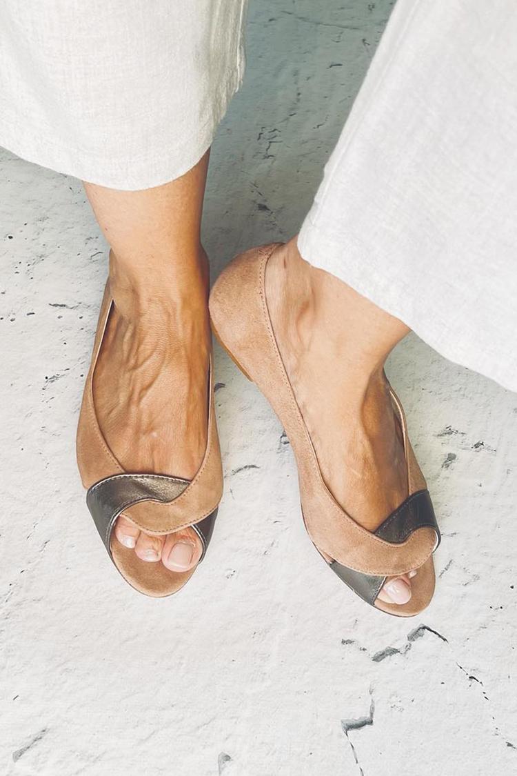Brown Colour Block Peep Toe Sandals with Twisted Strap