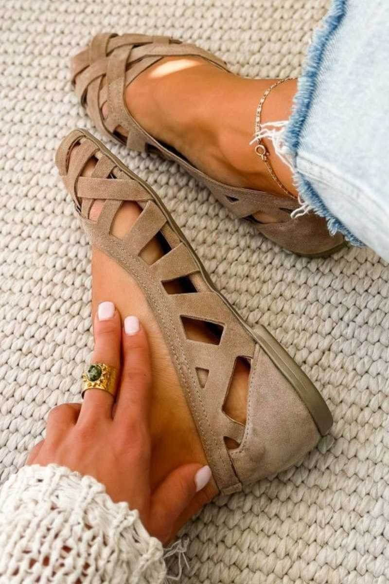 Casual Low Woven Peep Toe Sandals with Crossed Straps