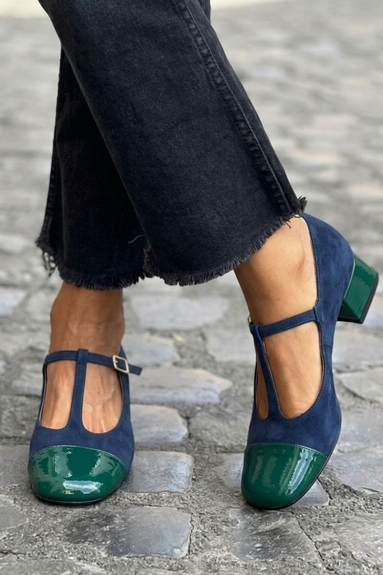 Wide Block Colour Purple Round Toe Heels with Buckle and T-Strap