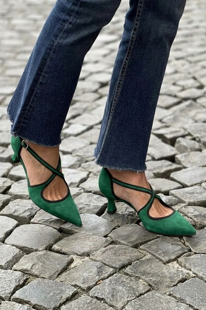 Low Heeled Khaki Pointed Shoes with Buckle and Crossed Straps