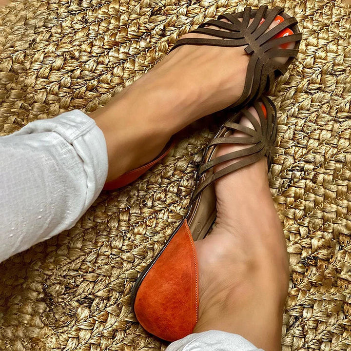 Cut-out colour block ballerina slip-ons with round toe