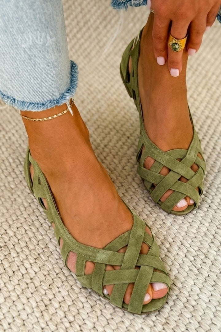 Casual Low Woven Peep Toe Sandals with Crossed Straps