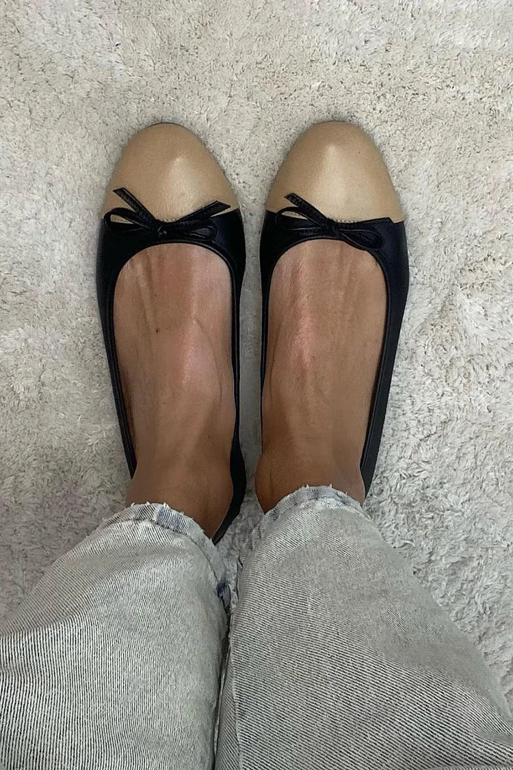 Black colour block ballet flats with round toe and bow
