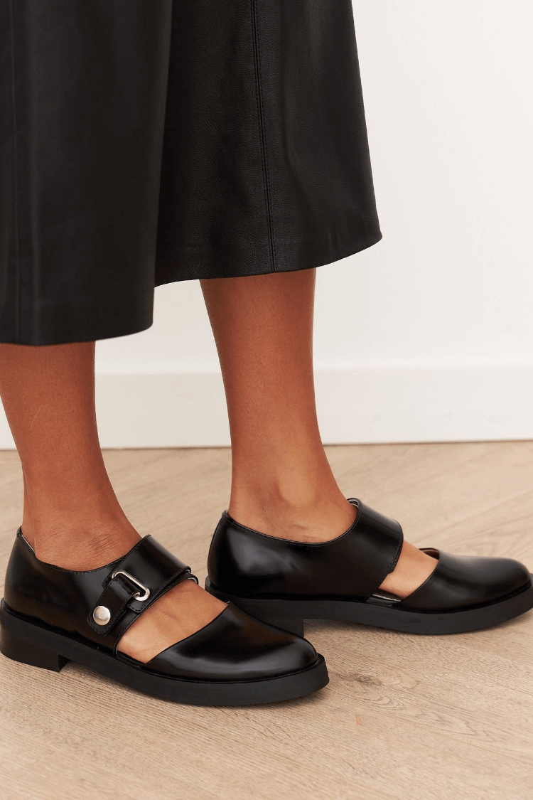 Ballet flats with slingback and round toe in solid colour