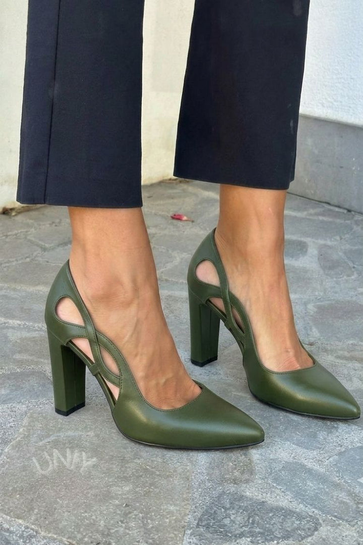 Pointed cut-out court shoes in eco-leather with block heel
