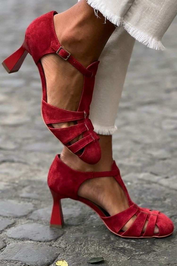 Cut-out Crochet Heeled Sandals in Closed Toe Green