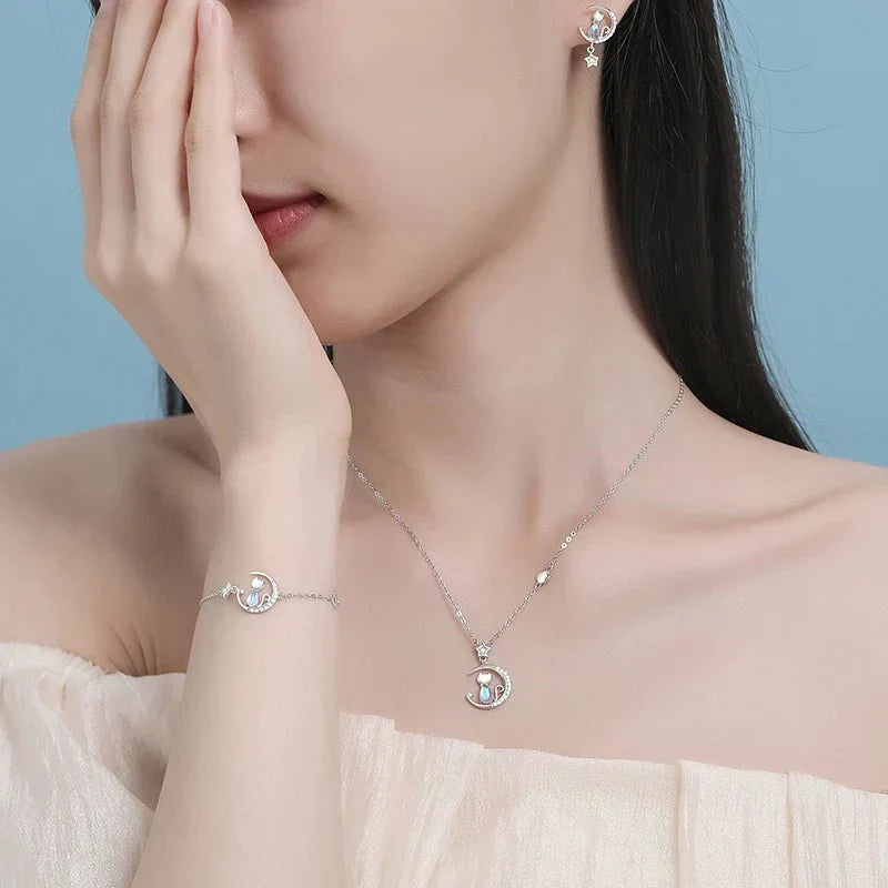 925 Sterling Silver Moon & Star Cat Earrings with Zircon