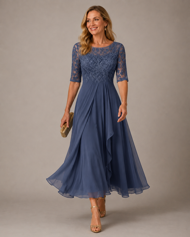 Rosa – The Flattering Lace Midi Dress