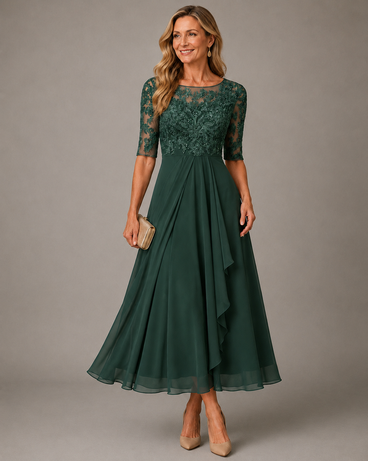 Rosa – The Flattering Lace Midi Dress