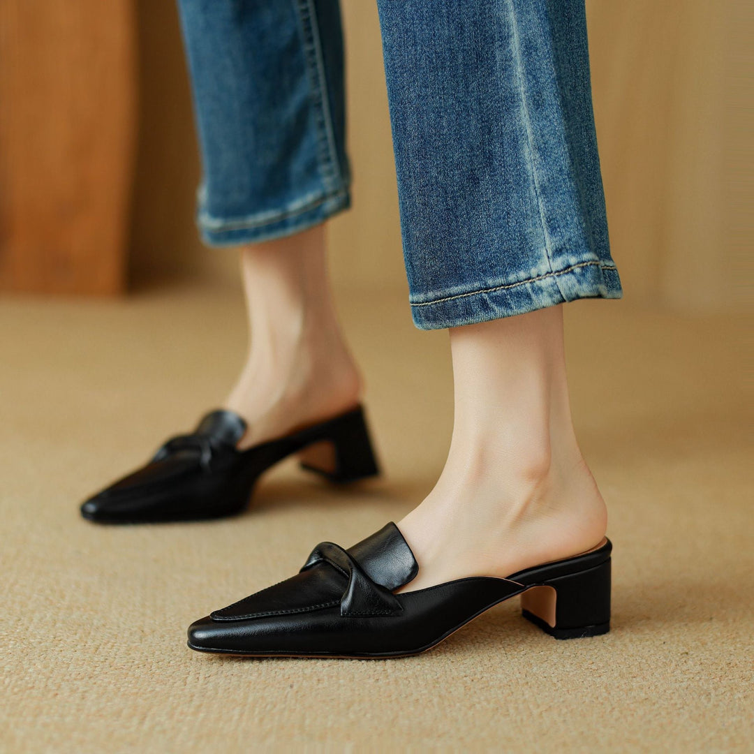Letizia | Pointed Mules with Bow