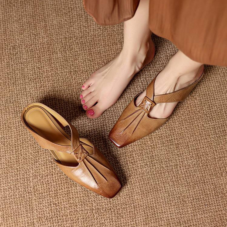 Anja | Mules with Bow and Closed Toe