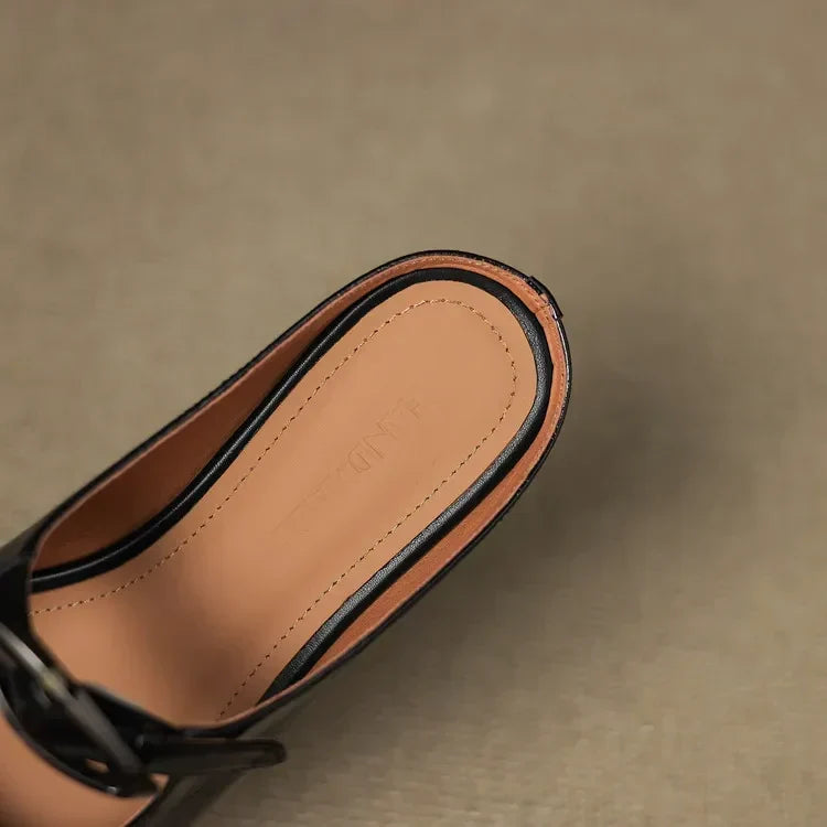 Regine | Pointed Mules with Buckle