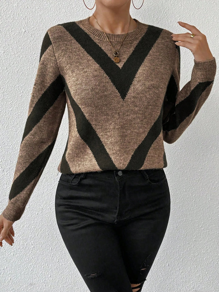New autumn and winter knitted sweater with geometric pattern, round neck and long sleeves