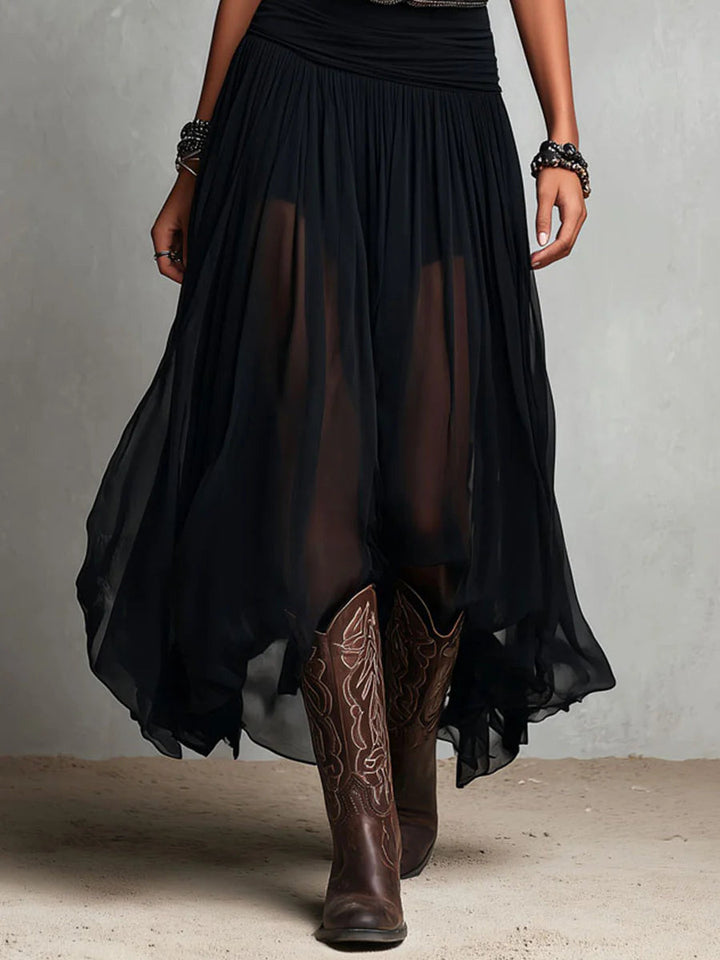 Black sleeveless top with a maxi tulle skirt (with belt)