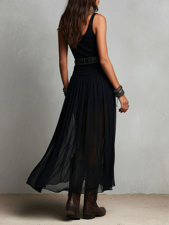 Black sleeveless top with a maxi tulle skirt (with belt)