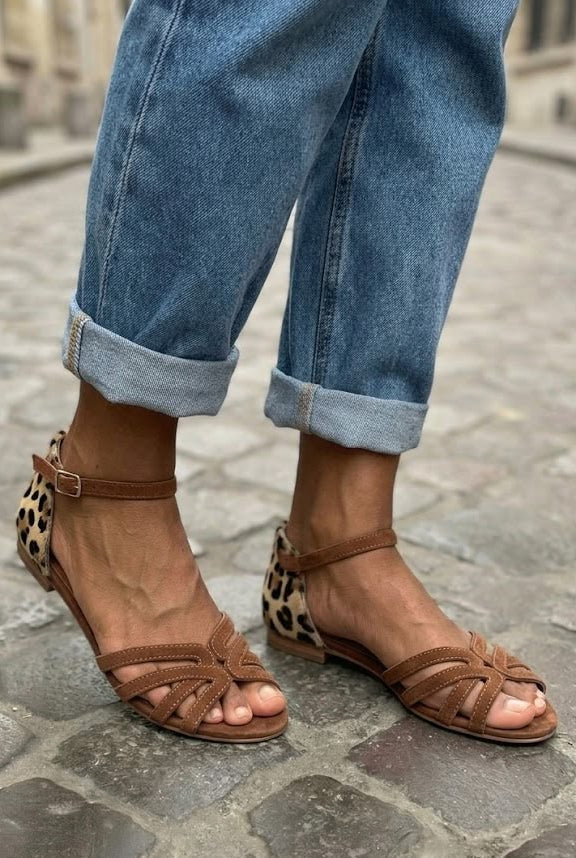 Casual Open-Toe Ankle Strap Sandals with Crossed Straps