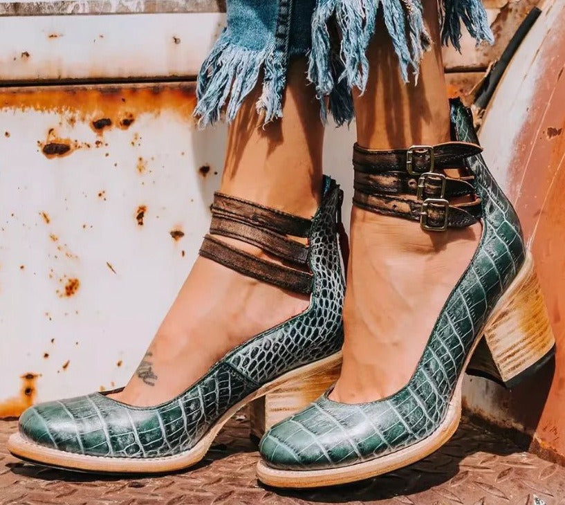 Roberta | Buckle Heel