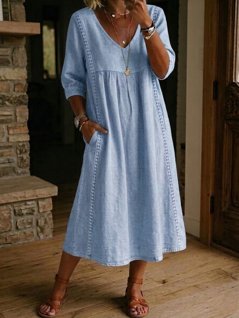Aurélia | Loose-Fit Dress with Lace Trim