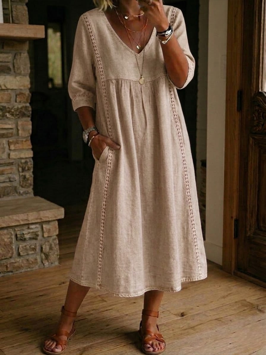 Aurélia | Loose-Fit Dress with Lace Trim
